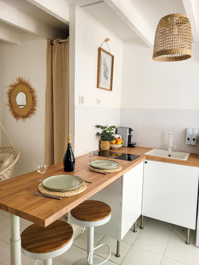 Studio Double Climatise Avec Terrasse - Proche Tram & Centre Montpellier Zewnętrze zdjęcie